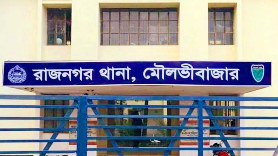 মৌলভীবাজারে প্রাইভেট কারের ধাক্কায় মা-ছেলে নিহত