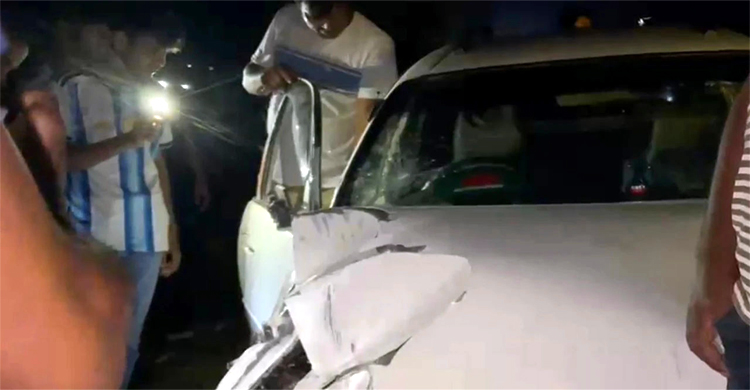 মৌলভীবাজারের প্রাইভেটকার-অটোরিকশা সং ঘ র্ষে মা-ছেলে নিহত