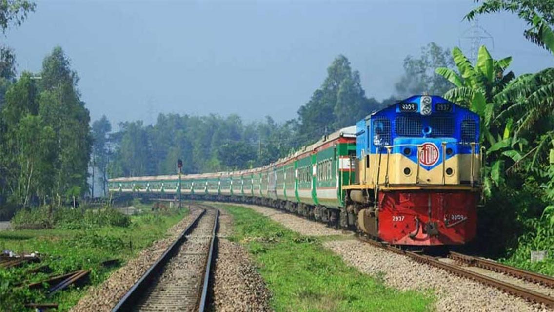 বাজেটে যাদের জন্য ট্রেন ভাড়া সম্পূর্ণ ফ্রি