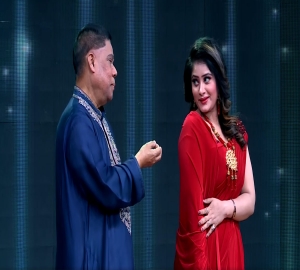 এবার পাকিস্তানি গজল গাইলেন ড. মাহফুজুর রহমান