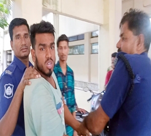 শান্তিগঞ্জে স্কুলছাত্রী রাজনার ‘প্রাণনাশে’ চাচাতো ভাই ও চাচী গ্রেফতার