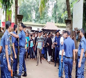 কুলাউড়ায় জঙ্গি অভিযানে অস্ত্র ও বিস্ফোরক উদ্ধার