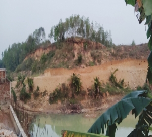 খাদিমপাড়ায় খাসজমি বেচাকেনার হিড়িক : ব্যাপরোয়া সিরাজ নগরের সিরাজ!
