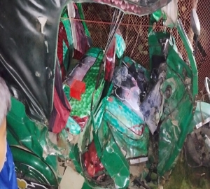 কুলাউড়ায় ট্রাক-সিএনজির সংঘর্ষে দুজন নিহত