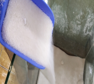 কেজিতে ১৫ টাকা বাড়লো খোলা চিনির দাম