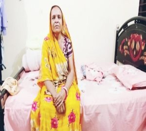জীবনের সাথে সংগ্রাম করে ছেলেকে ডাক্তার করেছেন চা শ্রমিক মা