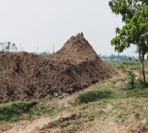 হাওরে ফসল রক্ষা বাঁধ: কমতে পারে প্রকল্প, ৮ কর্মকর্তা বদল