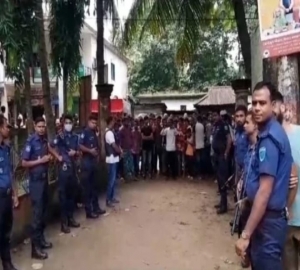 কুলাউড়ায় জঙ্গি সন্দেহে চিকিৎসকসহ জনতার হাতে আটক ১৭