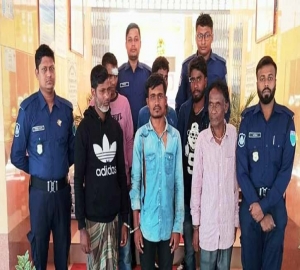 শ্রীমঙ্গলে পুলিশের অভিযানে ৫১০ লিটার চোলাইমদ জব্দ, গ্রেফতার ৬