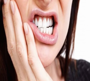 দাঁতের ব্যথা থেকে বাঁচতে চাইলে করণীয়