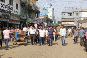 সুনামগঞ্জে ফের ফুটপাত দখলমুক্ত করতে যৌথ অভিযান