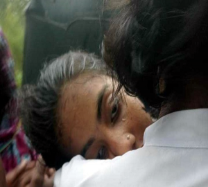 হবিগঞ্জে বজ্রপাতে চাচি-ভাতিজির মৃত্যু