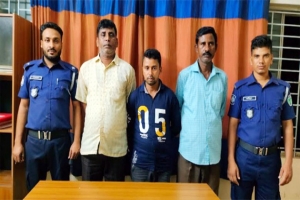 মাধবপুরে চাঁদাবাজির অভিযোগে ২ ইউপি সদস্যসহ গ্রেপ্তার ৩