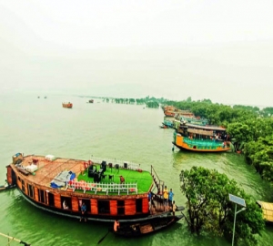 টাঙ্গুয়ার হাওরে হাউস বোটে একের পর এক চুরি