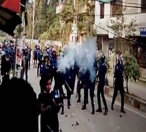 হবিগঞ্জে বিএনপি-পুলিশ তুমুল সংঘর্ষ, পুলিশসহ আহত ৩০