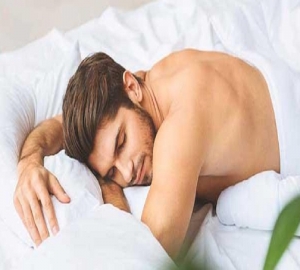 উপুড় হয়ে ঘুমালে শরীরের যা হয়