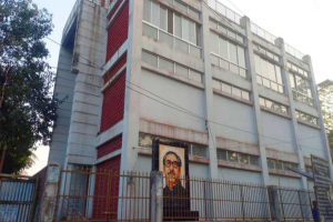 মুক্তিযোদ্ধা কমপ্লেক্সের আয় নেই