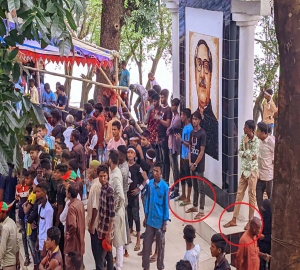 তাহিরপুরে এমপি রতনের জনসভা, বঙ্গবন্ধুর ম্যুরালে জুতা পায়ে কর্মীরা