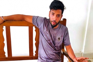 কমলগঞ্জে অন্তঃসত্ত্বা স্ত্রীকে হত্যা করে রক্তমাখা দা নিয়ে থানায় স্বামী