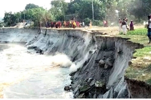 কুশিয়ারা নদী : শাসন-প্রশাসন কিছুই মানছে না অবাধ্য বালুখেকো চক্র