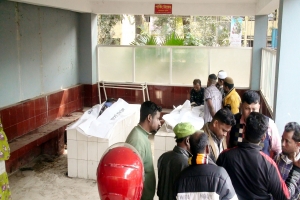 মৌলভীবাজারে সিএনজি ও বাস মুখোমুখি সংঘর্ষে নিহত ২, আহত ৬