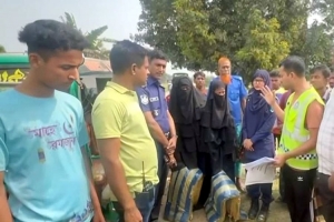 চুনারুঘাটে স্পর্শকাতর স্থানে টেপ দিয়ে পেঁচানো গাঁজা উদ্ধার, নারীসহ আটক ৪