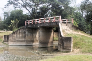 আজমিরীগঞ্জে সেতু আছে নেই সড়ক