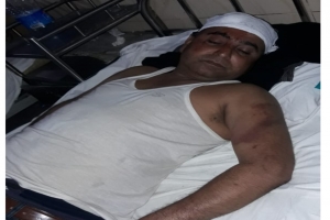 কুলাউড়ায় মোটরসাইকেল আটকিয়ে সন্ত্রাসী হামলা:যুবলীগ নেতাসহ আহত ৩
