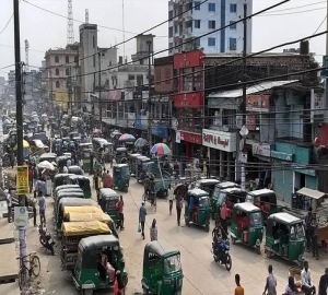 ছাতকের গোটা সড়কই যেন অটোরিক্সা স্ট্যান্ড