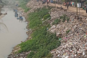 খরস্রোতা সোনাই এখন সরু খাল