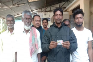 কোটি টাকার লটারি পেলেন দিনমজুর, চাইলেন নিরাপত্তা